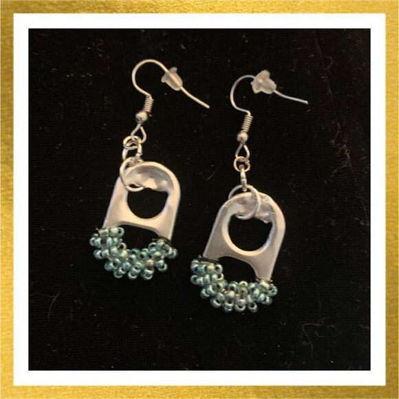 3/$20 Hand Crafted BEADED Dangle HANDMADE Can Tab EARRINGS - Picture 1 of 1